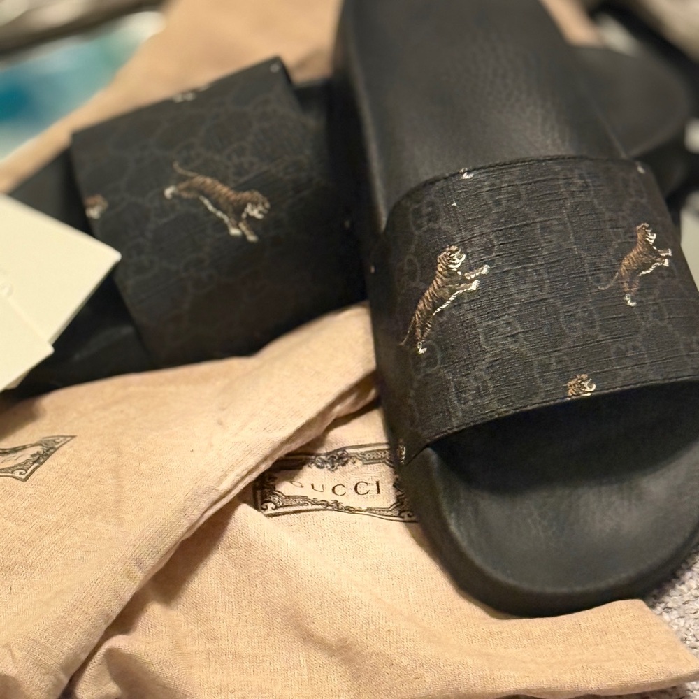 Gucci Green Box for Men Shoes Sandals & Flip-Flops